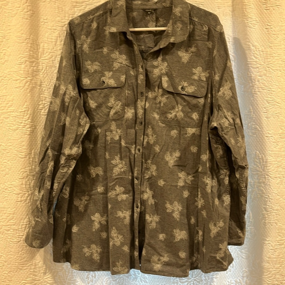 Great Button down shirt!